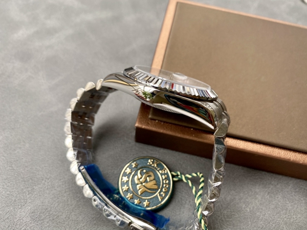 激安ロレックス内部構造